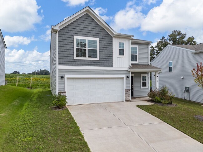 Building Photo - **$500 off First Months rent**- Amazing Home: 5-Bdrm, 2.5 Bath Spartanburg Dream Home