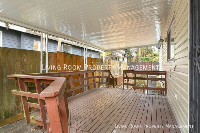 Building Photo - 8414 N Peninsular Ave