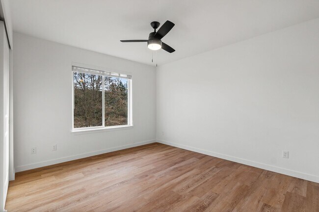 Building Photo - Your New Home Awaits: Enjoy 2 Weeks Free Rent on Select Units!