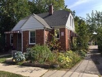 Building Photo - 210 Perrin St