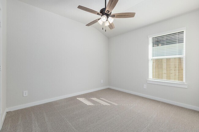 Building Photo - 16691 Sterling Clf St