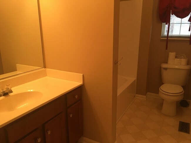 Building Photo - 3BR/ 2.5BA, home in Bearden - 2 living areas