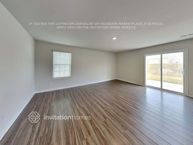 Building Photo - 5125 Spring Breeze Blvd