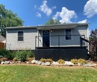 Building Photo - Charming 3-Bedroom Home with Updated Kitch...