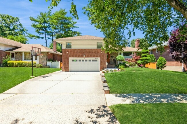 Building Photo - 50 Edgewood Dr