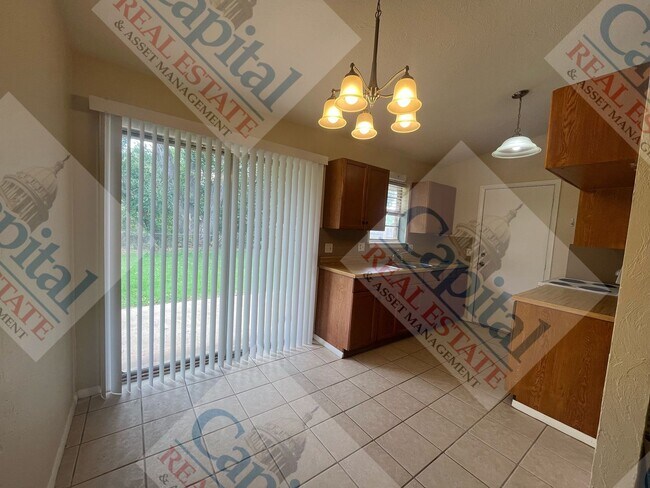 Building Photo - Adorable home W/ MOVE IN SPECIAL!