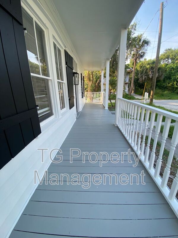 Building Photo - 30 Sanford St