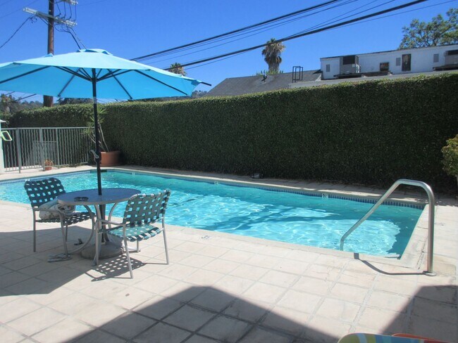 Building Photo - Beautiful Condo on Valleyheart Drive in the heart of Studio City - REDUCED!