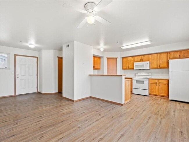 Building Photo - 6305 Chapel Hill Blvd