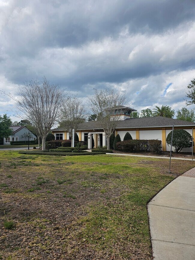 Building Photo - Victoria Park 3 Bedroom Home in Deland