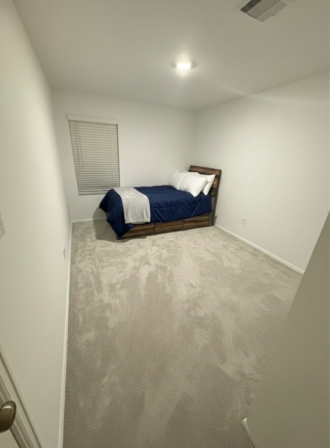 Building Photo - 2225 Still Bend Ln