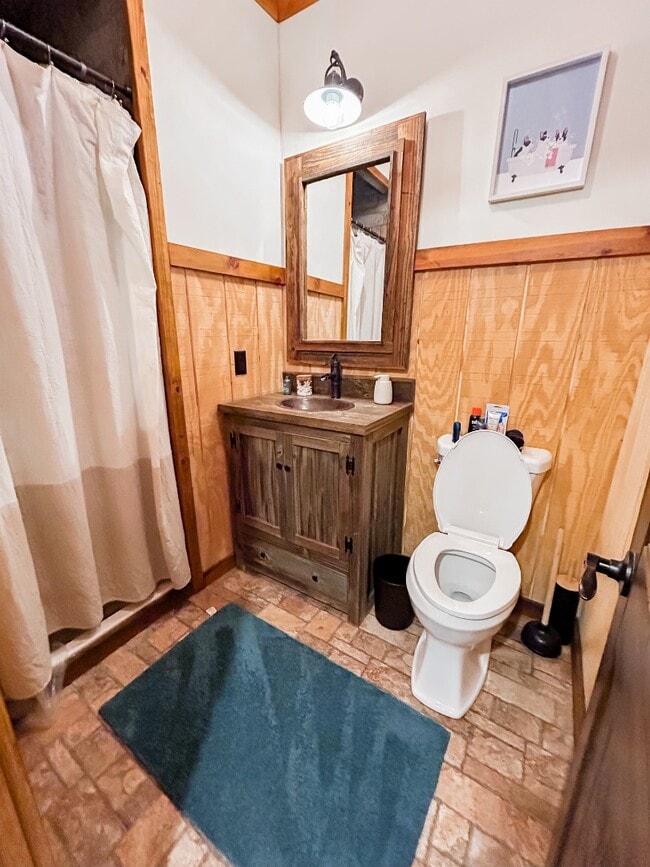 Building Photo - 56 Big Eddy Trl