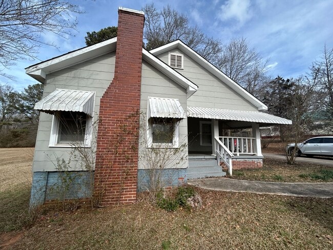 Building Photo - 1143 Blue Creek Rd