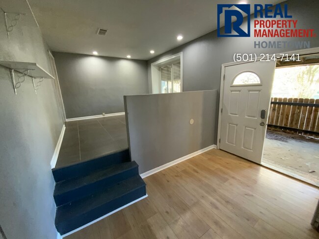 Building Photo - 4100 Driskill Dr