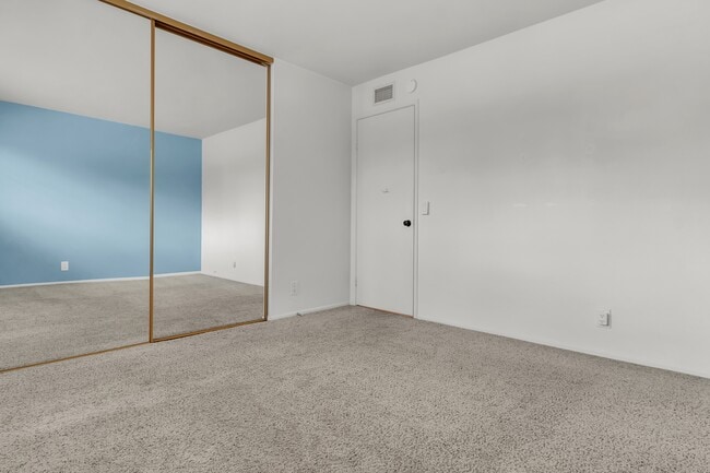 Building Photo - 95 Rockwood