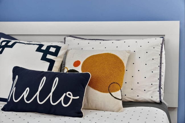 Building Photo - 1705 NE 11th St