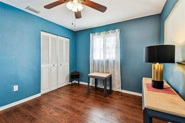 Building Photo - 8080 112th St N