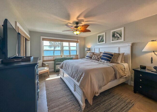 Building Photo - 4440 NE Sandpebble Trce