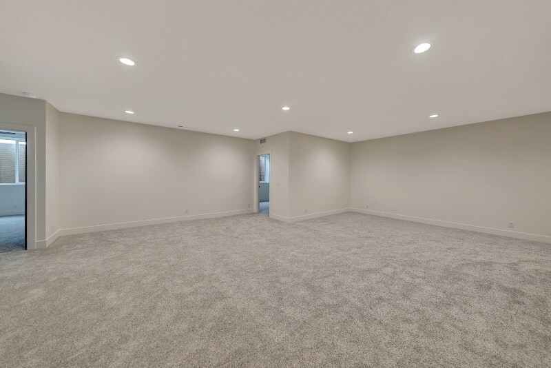 Building Photo - 8601 S 49th St