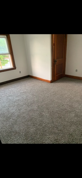 Building Photo - 3229 Lake Ave