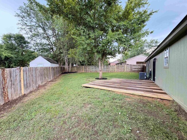 Building Photo - 3884 Kerston Dr