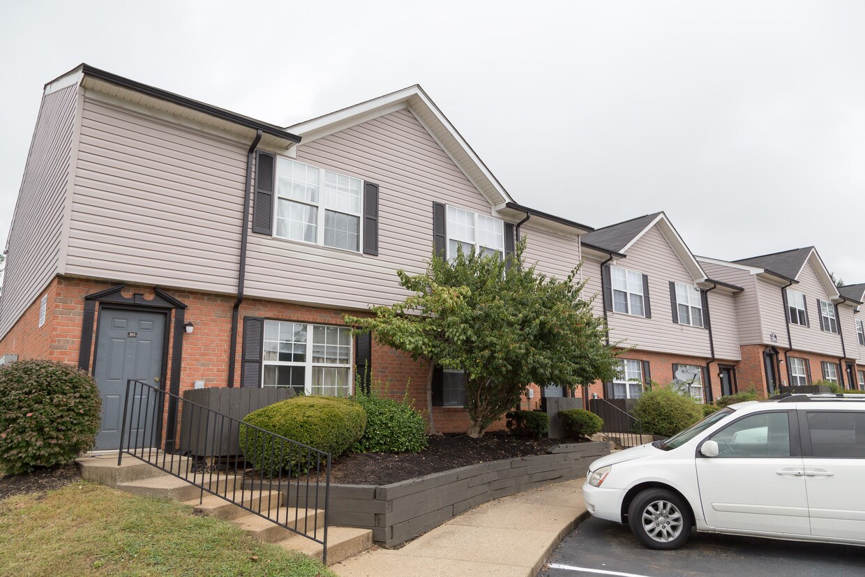 The Pointe At Stoneybrook Louisville Ky Apartment Finder