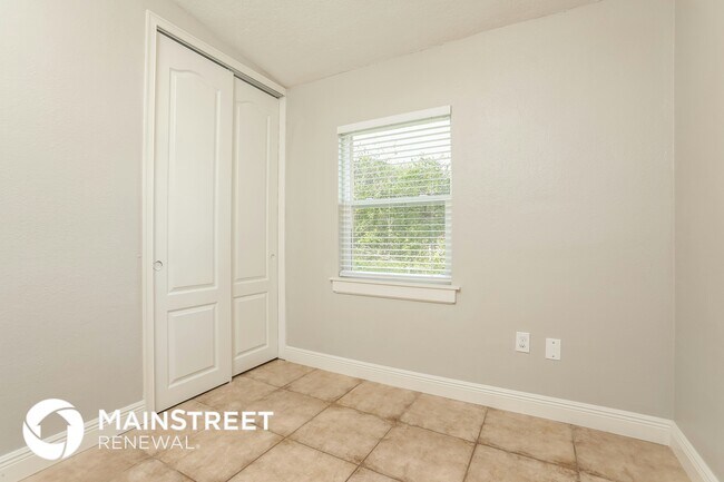 Building Photo - 5272 Vance Ave