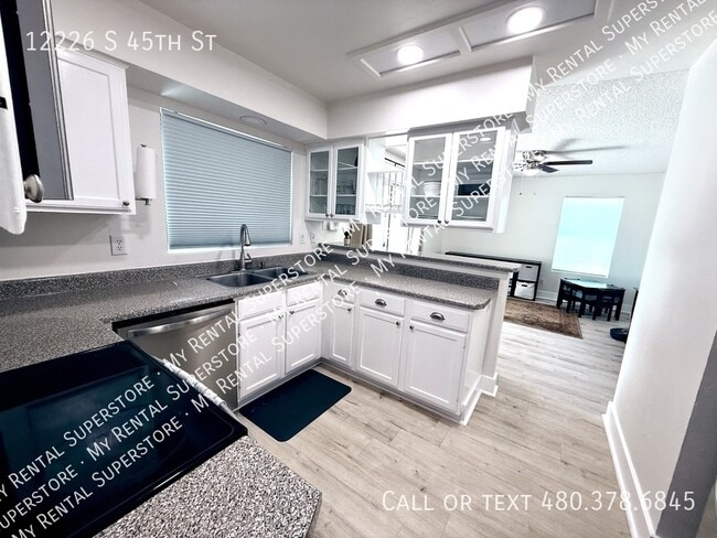 Building Photo - 12226 S 45th St
