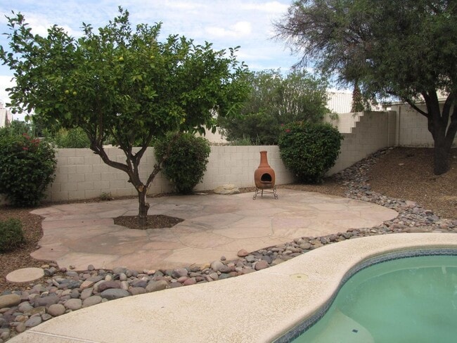 Building Photo - SHOWING SATURDAY 05/02/26 11:00 AM MUST TEXT AGENT!