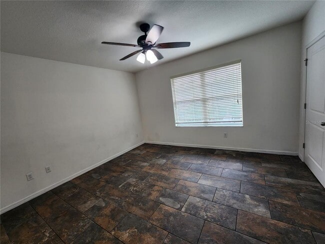 Building Photo - 1112 Hillhurst Dr
