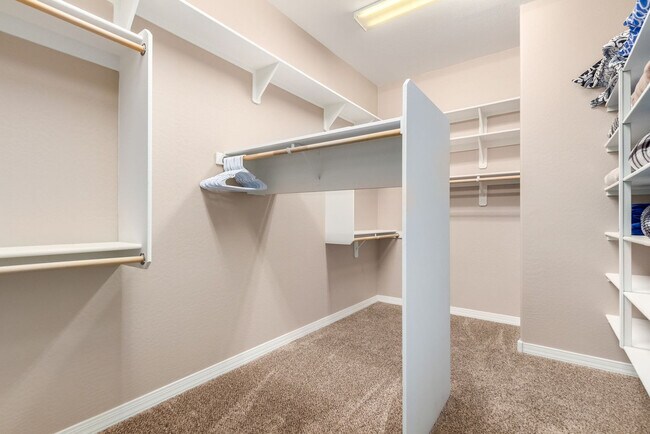 Building Photo - 3132 E Athena Ct