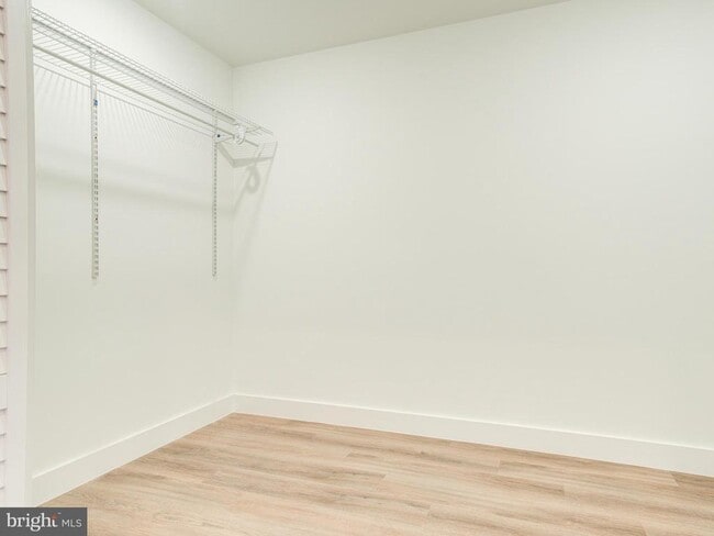 Building Photo - 632 Moyer St