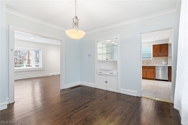 Building Photo - 3577 Cedarbrook Rd