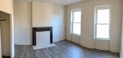 Building Photo - Modern 2 bed/1 bath apartment right off trendy Cherokee Street!