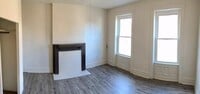 Building Photo - Modern 2 bed/1 bath apartment right off trendy Cherokee Street!