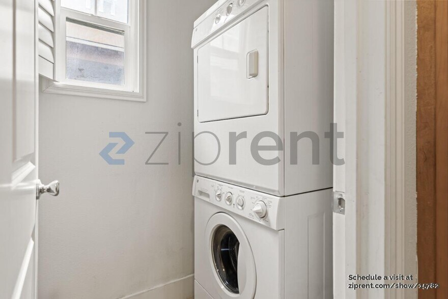 Building Photo - 4 Muller Pl