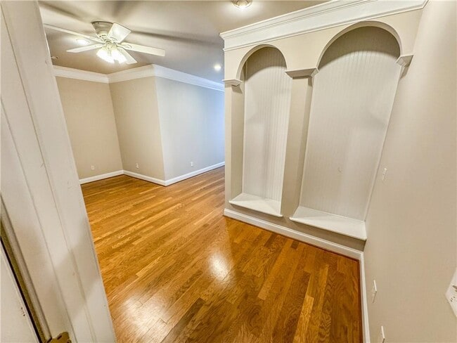 Building Photo - 2000 Sterling Ct