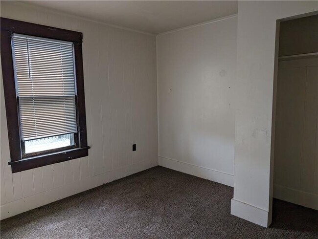 Building Photo - 880 Addison St