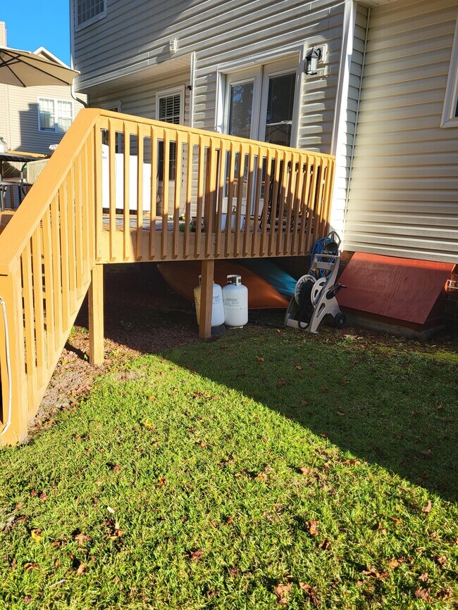 Building Photo - 220 Newport Drive