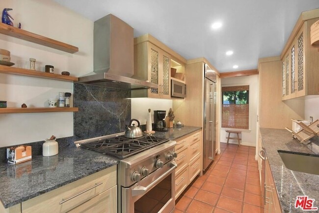 Building Photo - 1441 Bonnell Dr