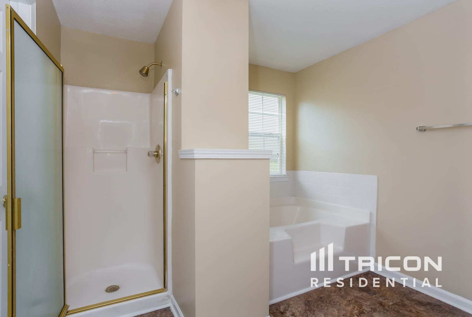 Building Photo - 1420 Spring Hill Run