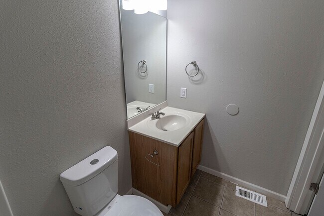 Building Photo - 5301-5303 Currituck Lane