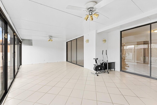 Building Photo - 5371 Stonybrook Dr