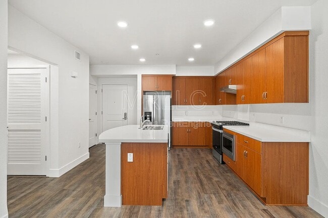 Building Photo - 1853 Almaden Rd