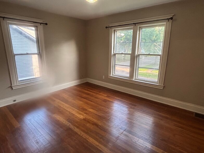 Building Photo - 739 Minor Ave