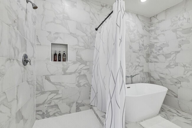 Building Photo - 6719 St Augustine St