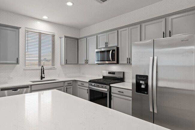 Building Photo - 322 Bonnet Blvd