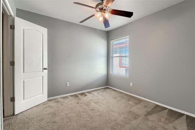 Building Photo - 3308 Barksdale Dr