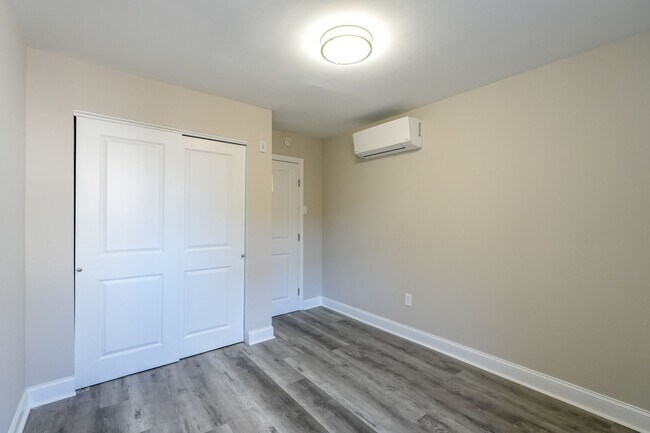 Building Photo - 1335 S 8th St