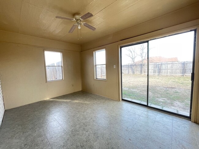 Building Photo - 4904 James Loop